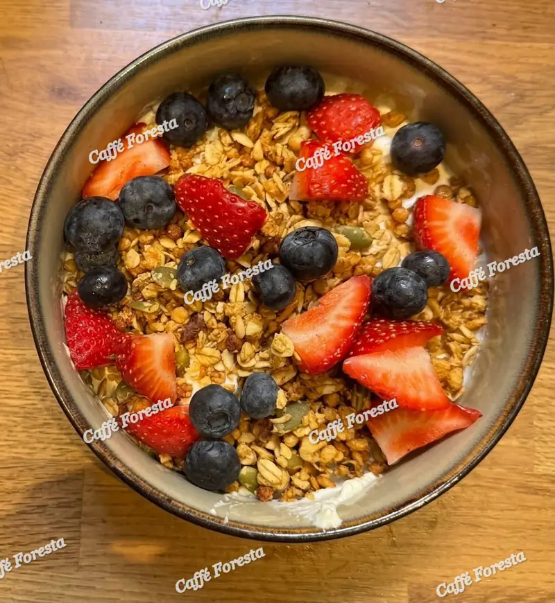 Berry Yogurt Bowl