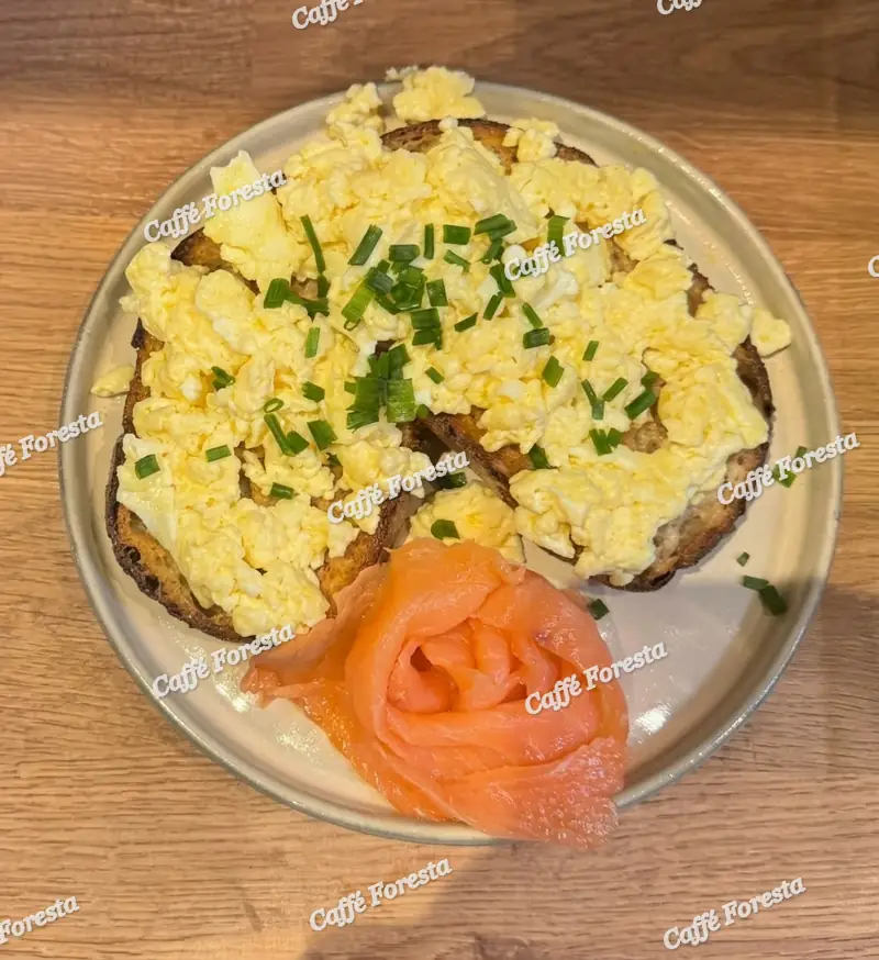 Toast with Scrambled Eggs and Salmon