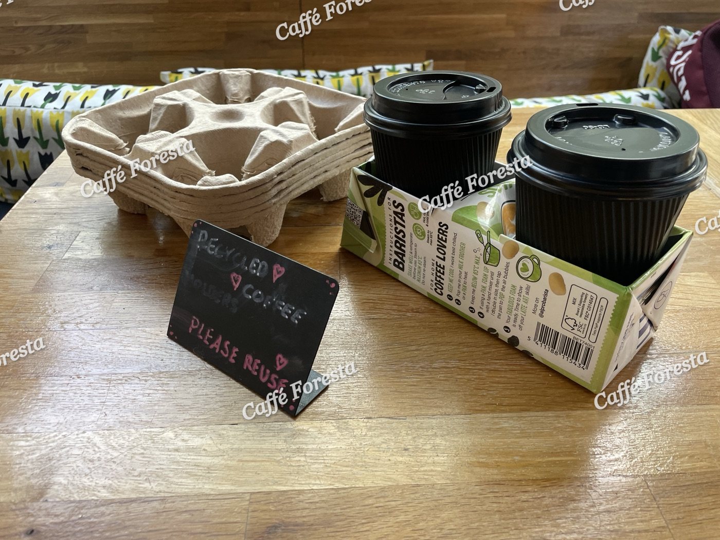 Takeaway cups, ready to go